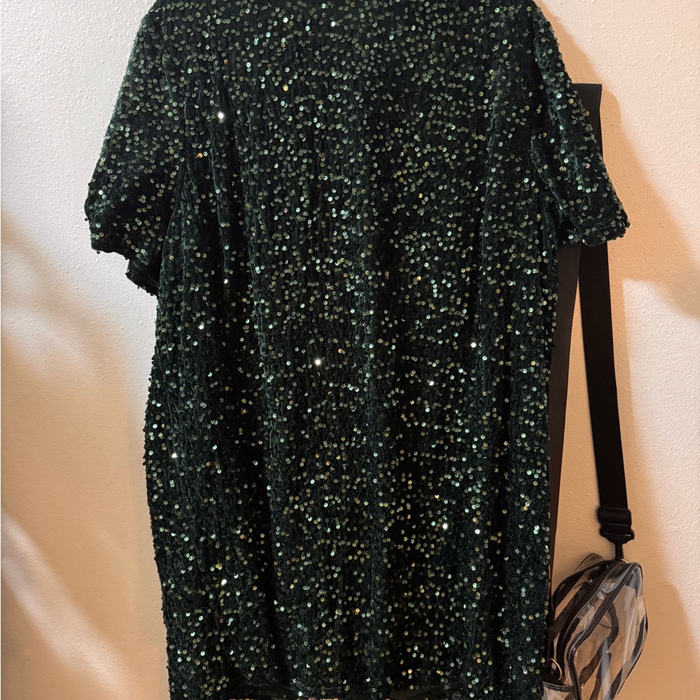 Elegant Green Sequin Dress